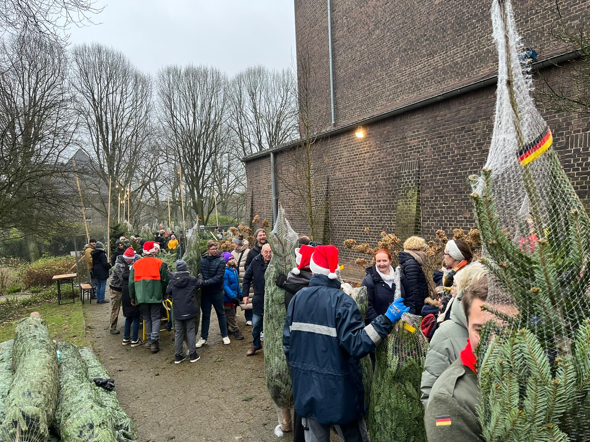 Ehrenamtliche beim Aufbau